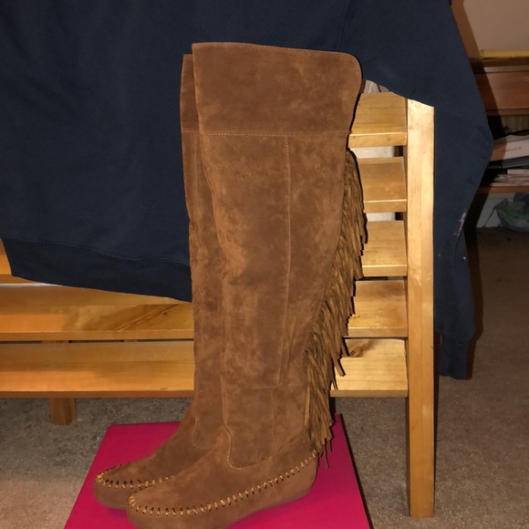 Moccasin boots - Picture 2 of 3